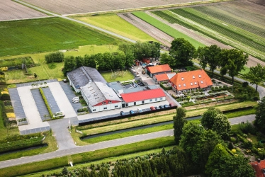 Luchtfoto Strandhoeve van bovenaf